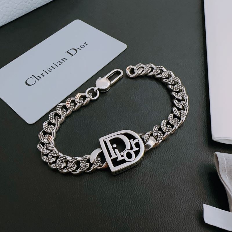 chr1st1an D10r bracelets